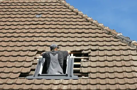 Pose de velux - Saint-Rémy-des-Monts